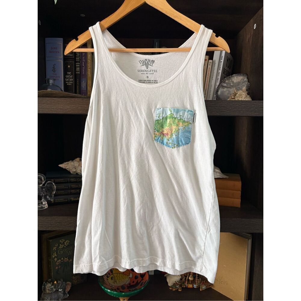 🐿️ Serengetee White Map Pocket Sleeveless Tee Size Small